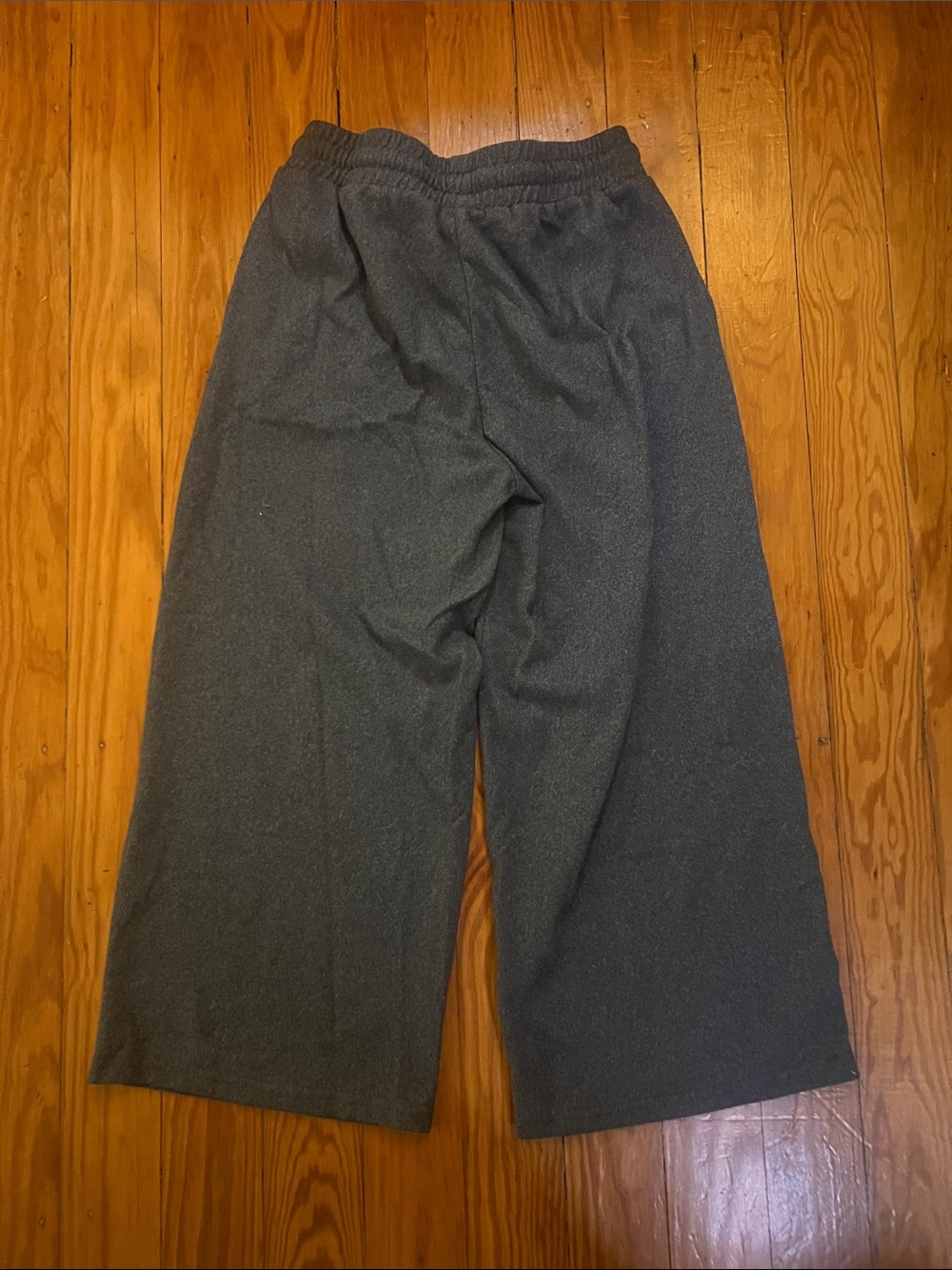 Capris - Picture 2 of 3